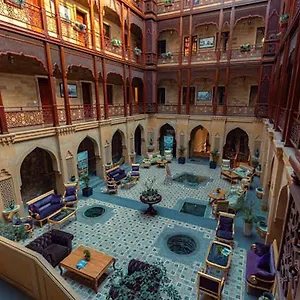 Shah Palace Luxury Museum Bakü